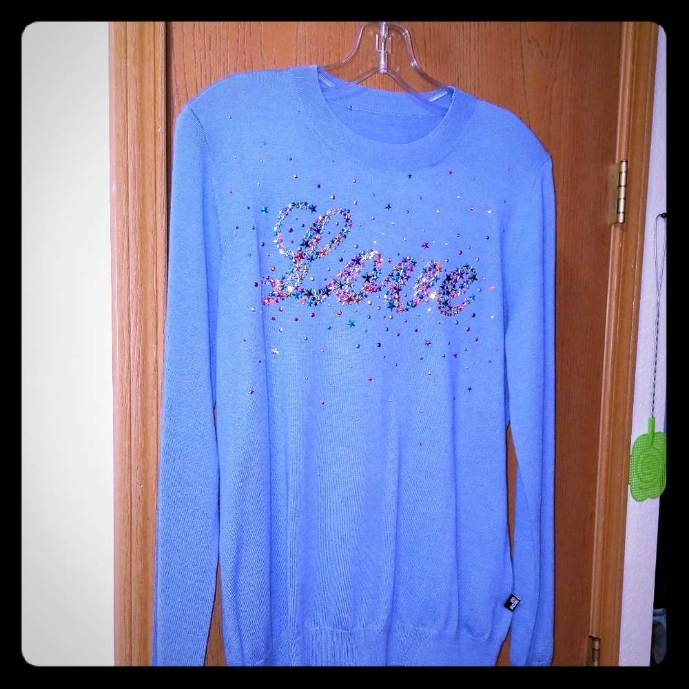 🤩Love Moschino sweater with star 🤩 sequins